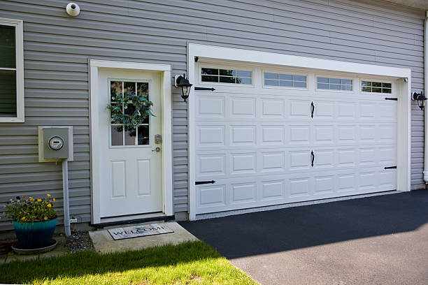 24/7 Emergency Garage Door Panel Replacement experts in Crawford, GA